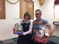 Pam Livingston and Alister Stuck   PN 18 Christmas Cheer winners.JPG